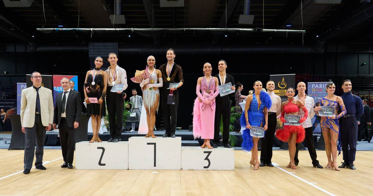 Podium adultes latines